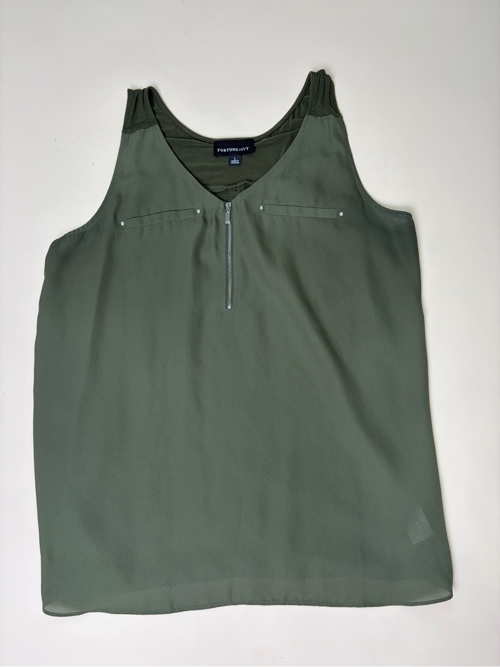 Fortune + Ivy Olive Green Zip Front Sleeveless Blouse L